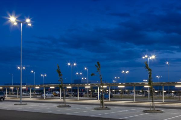 parking lot light repair 2
